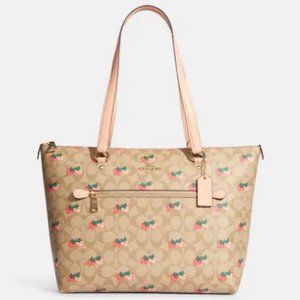 RARE Coach Gallery Tote In Signature Canvas With Strawberry Print